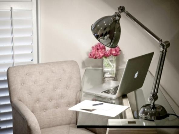 Sugar Hotel - Work Space 